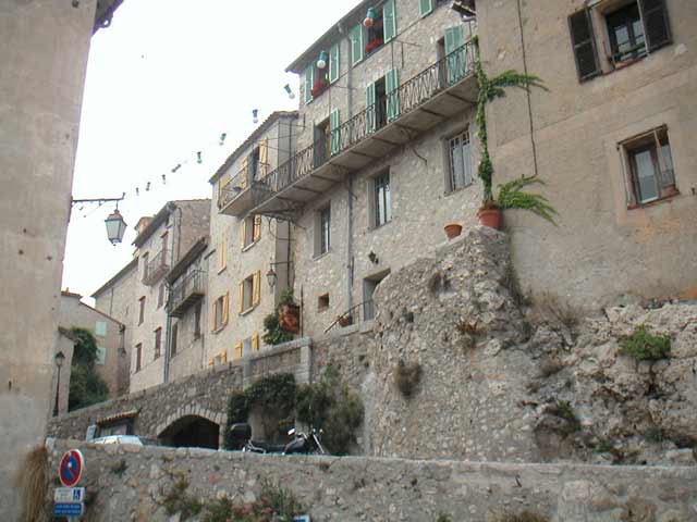 Maisons formant remparts