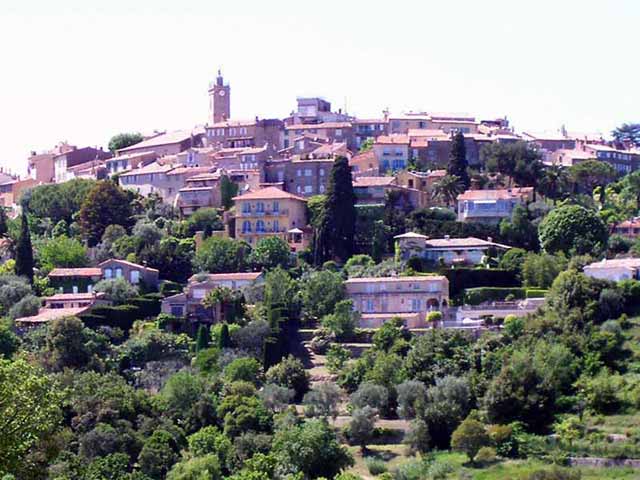 mougins