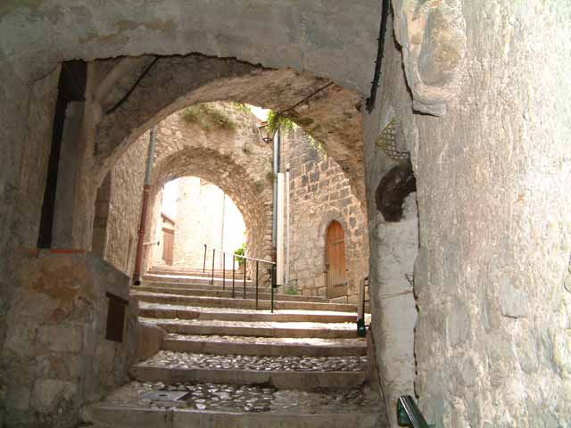 Escalier sous voute