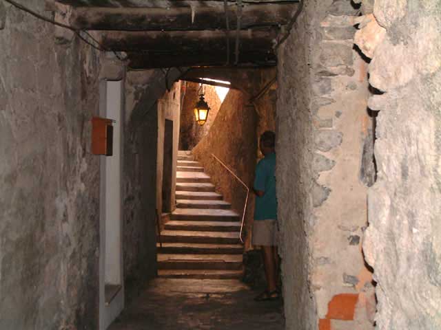 Ruelle tunnel