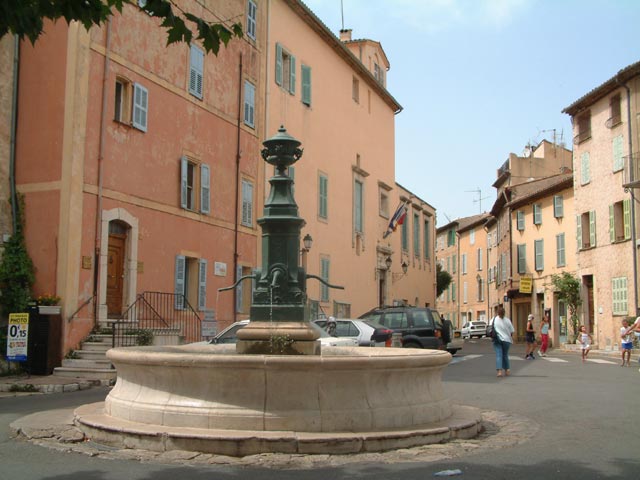 Fontaine en mtal
