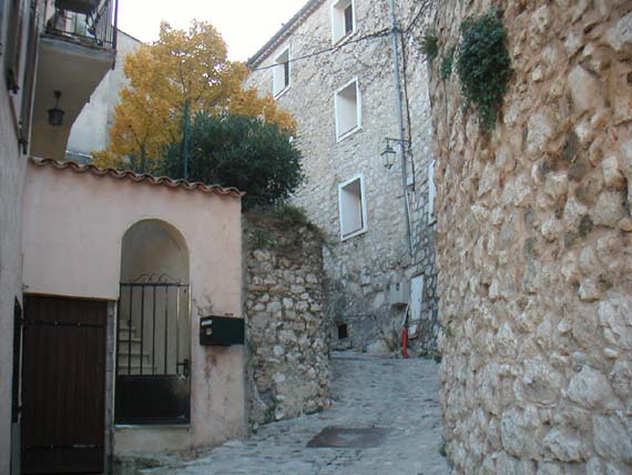 La monte du chteau
